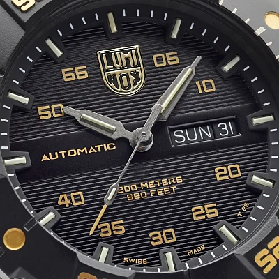 Luminox Master Carbon SEAL Automatic 3860 Series Limited Edition Gold XS.3865.GOLD