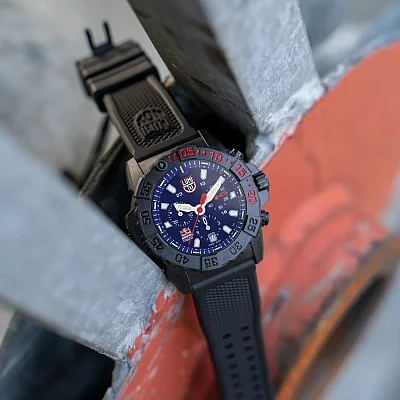 Luminox Navy SEAL Chrono 3580 Series Red Bull Ampol Edition XS.3581.EY.ARB
