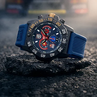Luminox Navy SEAL Chrono 3580 Series Red Bull Ampol Edition XS.3581.ARB.N