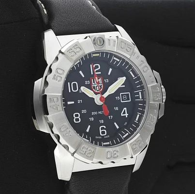 Luminox Navy SEAL Steel 3250 Series XS.3251