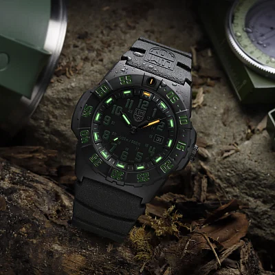 Luminox Original Navy SEAL 3550 Series Diver Watch XS.3567