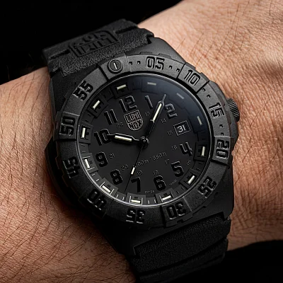 Luminox Original Navy SEAL 3500 Series Diver Watch Blackout XS.3551.BO