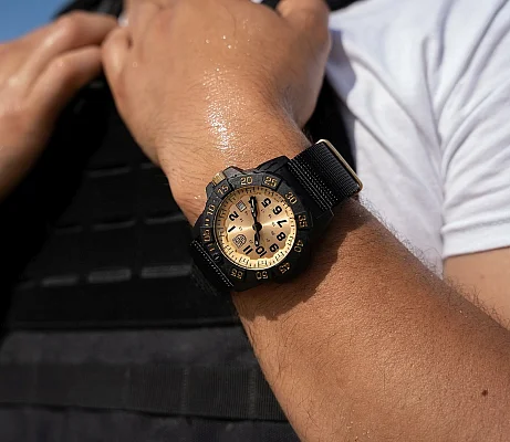 Luminox Original Navy SEAL 3500 Series SET Gold Limited Edition XS.3505.GP.SET