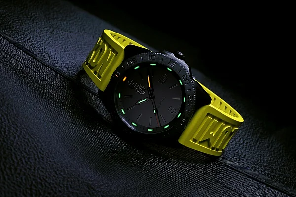 Luminox Pacific Diver 3120 Series XS.3121.BO.GF