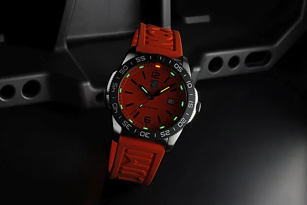 Luminox Pacific Diver 3120 Series Fanta XS.3129