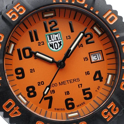 Luminox G Sea Lion 37mm 2070 Series X2.2079