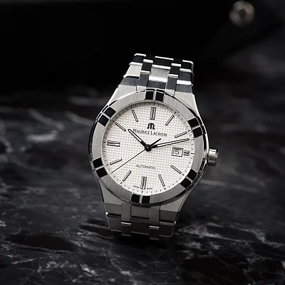 Maurice Lacroix Aikon Gent Date 42mm Automatic Steel AI6008-SS002-130-1
