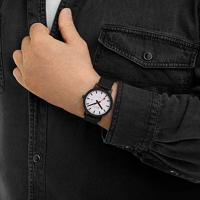 Mondaine SBB essence Solar Date MS1.41910.LB