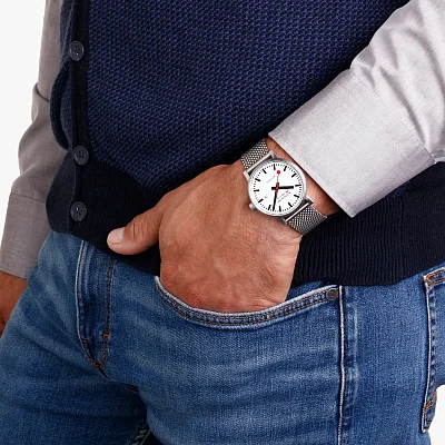 Mondaine SBB evo2 Automatic Date Mesh MSE.40610.SM