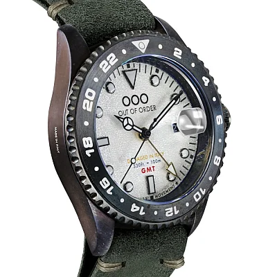 OUT OF ORDER Swiss GMT Medelin Quartz OOO.001-19.ME
