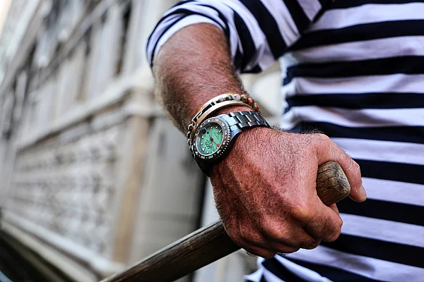 OUT OF ORDER Swiss GMT Venezia Quartz OOO.001-19.VE