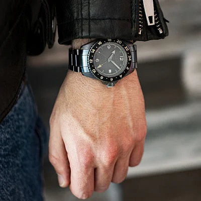 OUT OF ORDER Trecento Swiss Automatic GMT Black OOO.001-24.NE