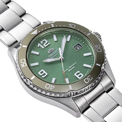 Orient Orient Gent Quartz Solar Mako RA-WJ0001E10B