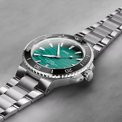 Oris Aquis III Date 43mm Yangtze Jangtun Limited Edition 01 733 7789 4197-Set