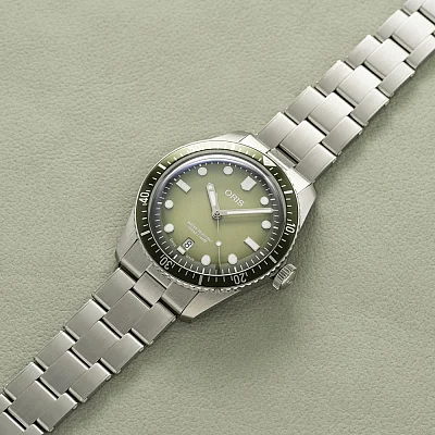 Oris Divers Sixty-Five Green 01 733 7707 4057-07 8 20 18