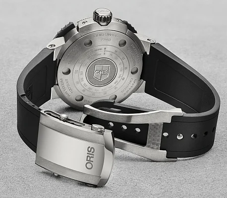 Oris ProDiver Date GMT 01 748 7748 7154-07 8 26 74PEB