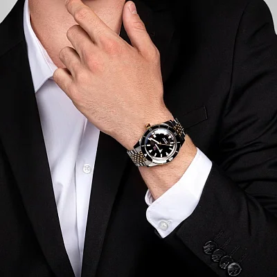 Rado Captain Cook Gent Automatic 42mm Yellow Gold R32138153