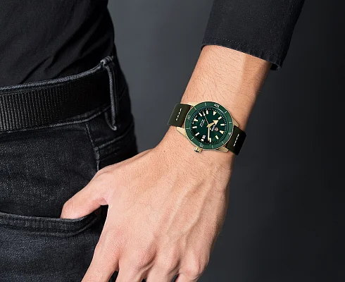 Rado Captain Cook Gent Automatic 42mm Bronze Green Dial R32504315