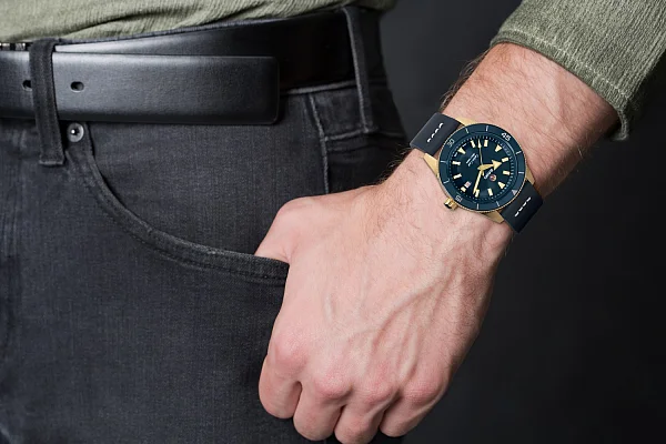 Rado Captain Cook Gent Automatic 42mm Bronze Blue Dial R32504205