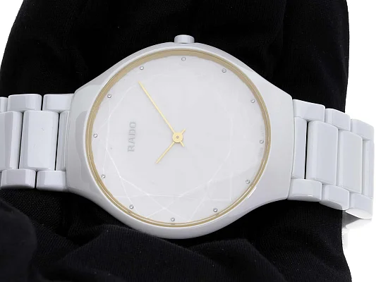 Rado True Thinline Lady Diamonds Quartz L Bermudez R27007702