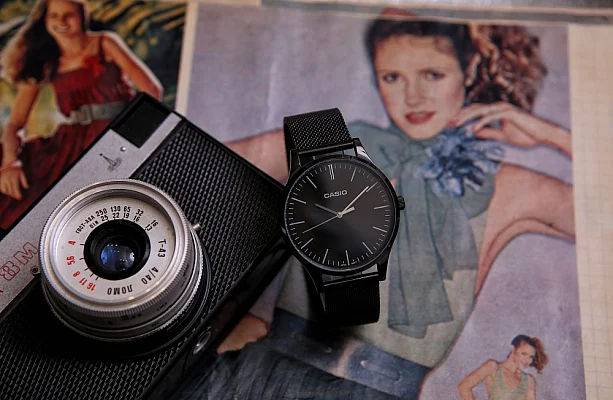 Casio Vintage Instashape Classic Circle Mesh Black LTP-E140B-1AEF