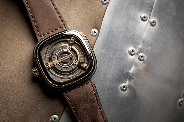 SEVENFRIDAY M2/02 Automatic SF-M2/02