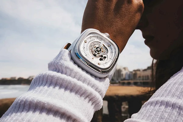 SEVENFRIDAY P1C/01 Automatic SF-P1C/01