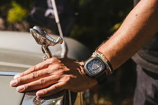 SEVENFRIDAY P2B/02 Automatic SF-P2B/02