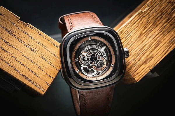 SEVENFRIDAY P2C/01 Automatic SF-P2C/01