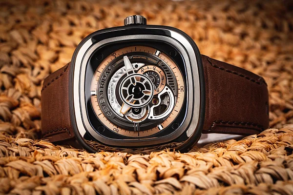 SEVENFRIDAY P2C/01 Automatic SF-P2C/01