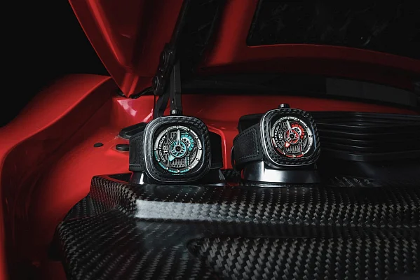 SEVENFRIDAY PS3/01 JADE CARBON Automatic Limited Edition SF-PS3/01