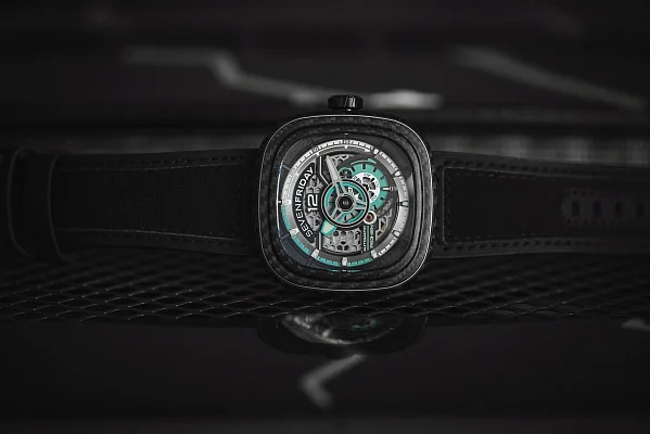 SEVENFRIDAY PS3/01 JADE CARBON Automatic Limited Edition SF-PS3/01