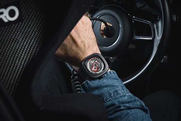 SEVENFRIDAY PS3/02 RUBY CARBON Automatic Limited Edition SF-PS3/02