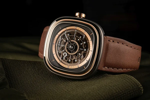 SEVENFRIDAY T2/03 Automatic SF-T2/03