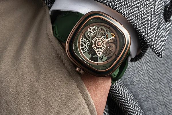 SEVENFRIDAY T2/03 Automatic T-Riley Limited Edition SF-T2/07