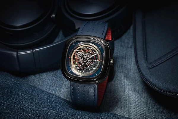 SEVENFRIDAY T3/03 Automatic SF-T3/03