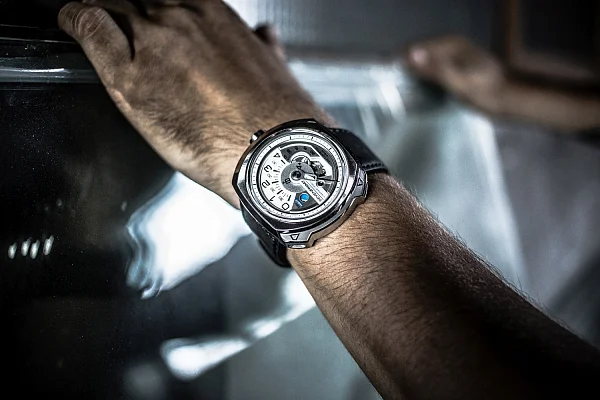 SEVENFRIDAY V1/01 Automatic SF-V1/01
