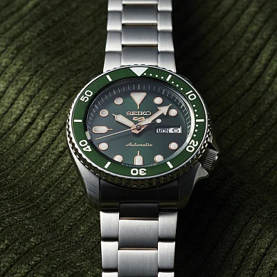 Seiko 5 Sports Automatic 42mm SRPD63K1