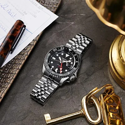 Seiko 5 Sports Automatic GMT 42mm Black Grape SKX Style SSK001K1