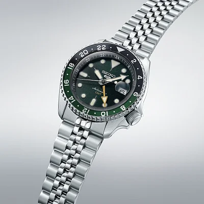 Seiko 5 Sports Automatic GMT 42mm SKX Style SSK035K1