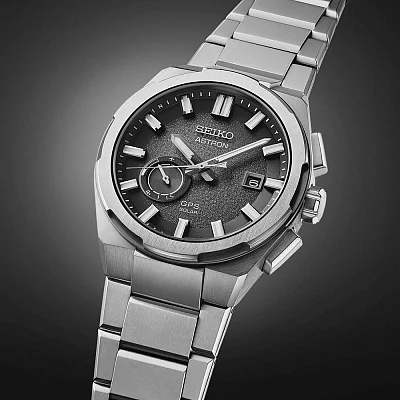 Seiko Astron GPS Solar Titanium Limited Edition SSJ025J1