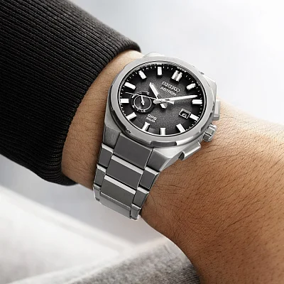 Seiko Astron GPS Solar Titanium Limited Edition SSJ025J1