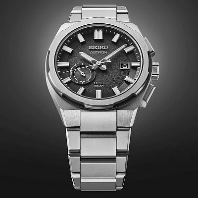 Seiko Astron GPS Solar Titanium SSJ025J1