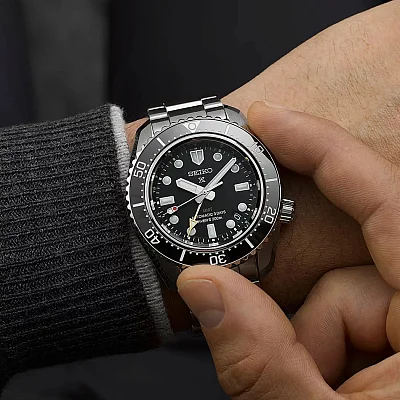Seiko Prospex Sea Diver Automatic Dark Depths GMT SPB383J1