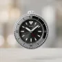 Zdjęcie 2 Seiko Zegar Biurkowy Analogowy Okrągły Szary z Alarmem Diver Style QHE207N