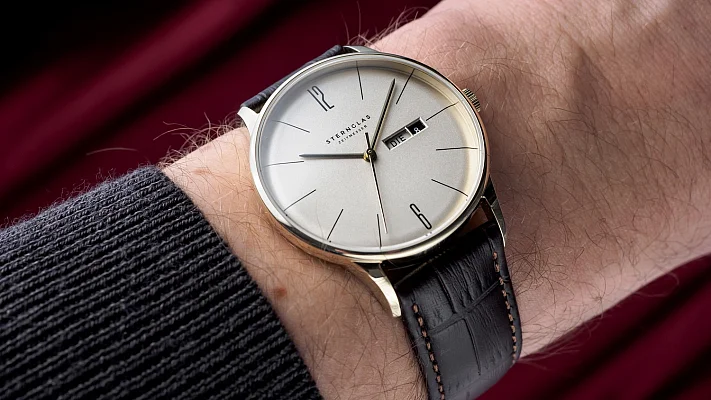 Sternglas Berlin Quartz Day-Date Champagne Dial S01-BE14-HE01