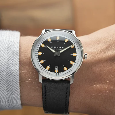 Sternglas Egor Quartz Date Black Dial S01-EG03-MO01
