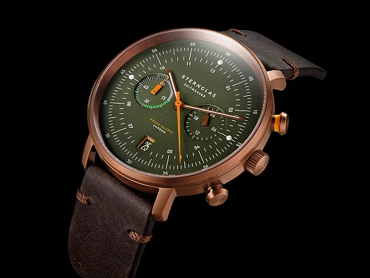 Sternglas Hamburg Mecha-Quartz Chrono Date Green Dial S01-HC35-VI17