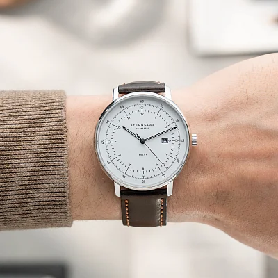 Sternglas Hamburg Solar Date White Dial S01-HS01-BR03