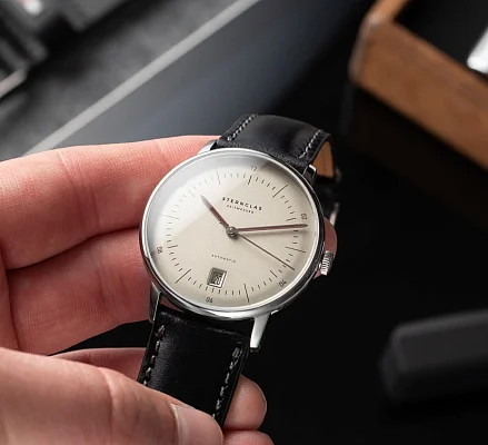 Sternglas Naos Automatic Date Edition Oxford S02-NAO26-MO01